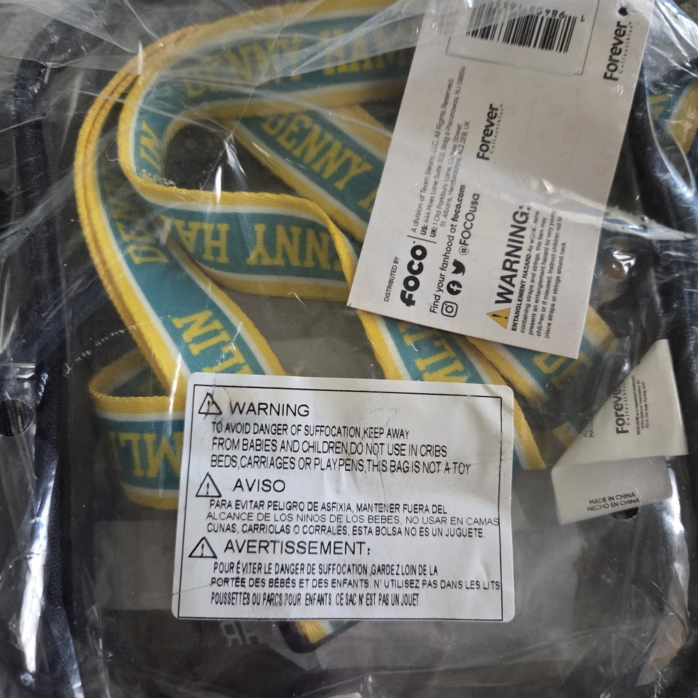 🍍 Nascar Funko Denny Hamlin #11 Crossbody Bag - Picture 2 of 2
